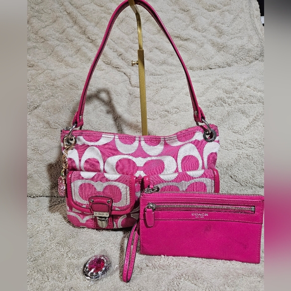 💖Coach Pink, Silver and White Shoulder Bag SET w/Wallet, Cherry Charm & Hanger - Picture 15 of 16